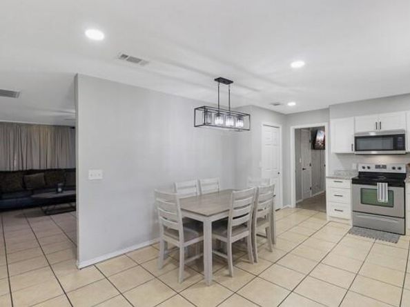 428 S Las Vegas Trail , White Settlement Texas 76108