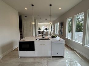 1123  Muncie  , Dallas Texas 75212