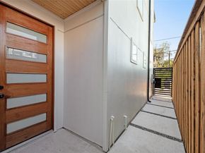 1123  Muncie  , Dallas Texas 75212