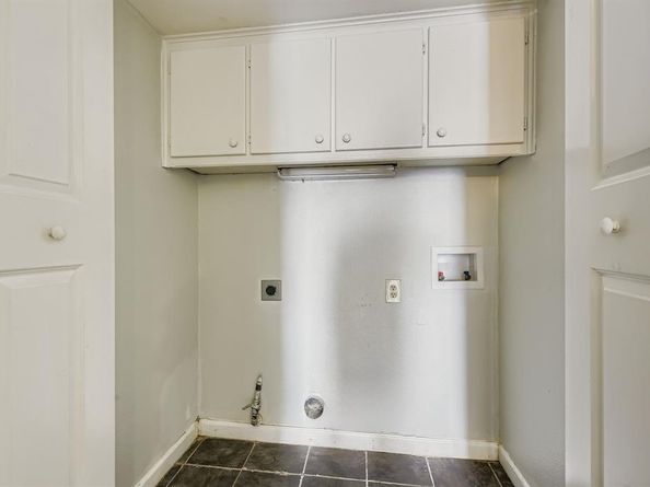 1885  Cliff View Drive , Lewisville Texas 75077