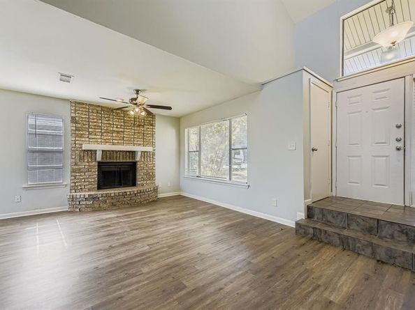 1885  Cliff View Drive , Lewisville Texas 75077