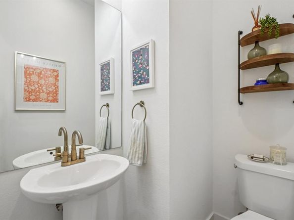 145 N Henderson Avenue  102, Dallas Texas 75214