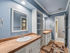 2105  Rockmoor Drive , Edgecliff Village Texas 76134