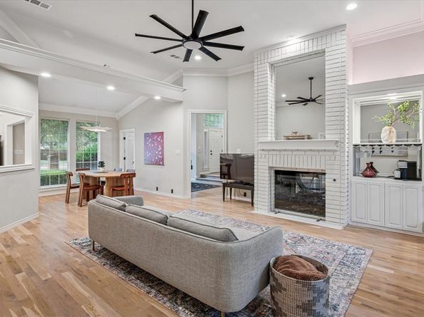 5800  Hunter Trail , Colleyville Texas 76034