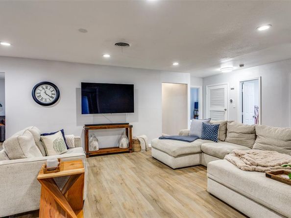 6921  Valhalla Road , Fort Worth Texas 76116