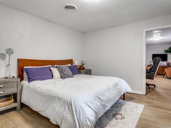 6921  Valhalla Road , Fort Worth Texas 76116