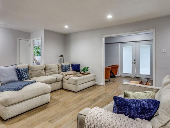 6921  Valhalla Road , Fort Worth Texas 76116