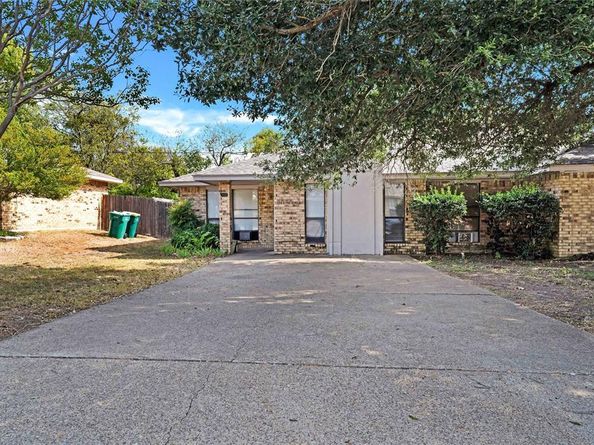 700  Long Court , Cedar Hill Texas 75104