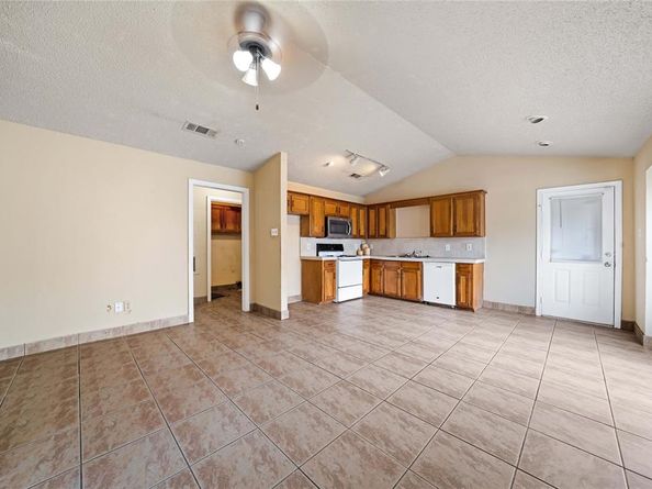 700  Long Court , Cedar Hill Texas 75104