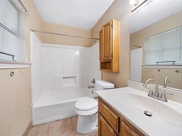 700  Long Court , Cedar Hill Texas 75104