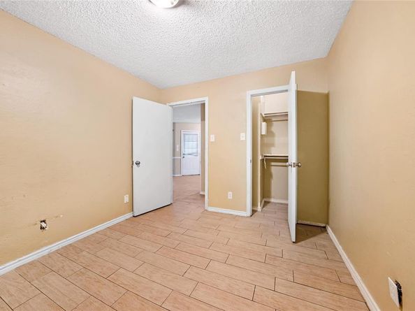 700  Long Court , Cedar Hill Texas 75104