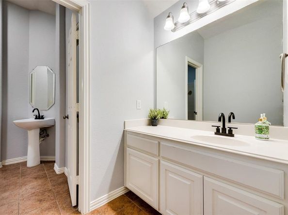 3027  Pamplona  , Grand Prairie Texas 75054