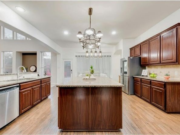 3027  Pamplona  , Grand Prairie Texas 75054