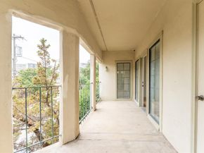 3105  san jacinto Street  210, Dallas Texas 75204