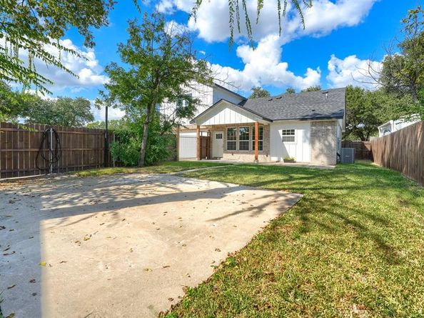 3322  Collins Boulevard , Garland Texas 75044