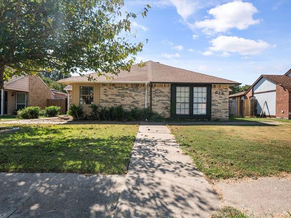 621  Stonehenge Drive , Grand Prairie Texas 75052