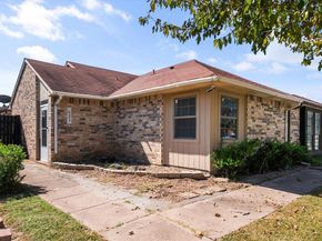 621  Stonehenge Drive , Grand Prairie Texas 75052