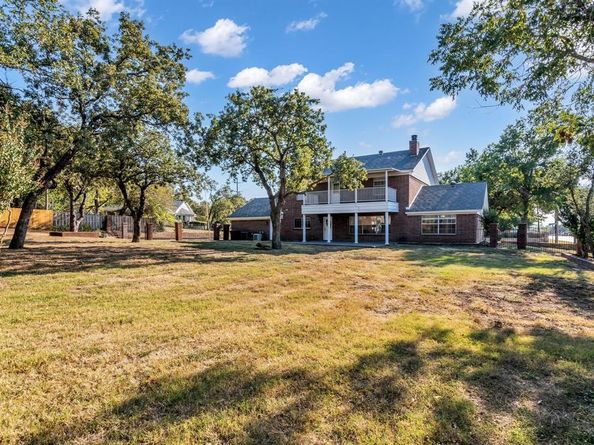 2620  Brookridge Drive , Hurst Texas 76054