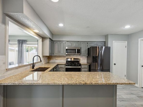 506  Santa Cruz Drive , Garland Texas 75043