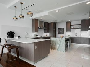 3130 N Harwood Street  2006, Dallas Texas 75201