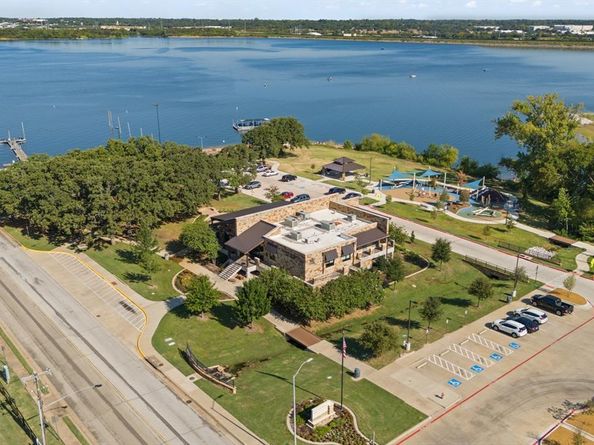 2100  Reflection Bay Drive , Arlington Texas 76013