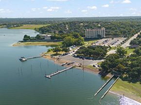 2100  Reflection Bay Drive , Arlington Texas 76013