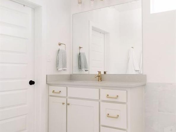 841  Meadow Bend Loop W, Grapevine Texas 76051