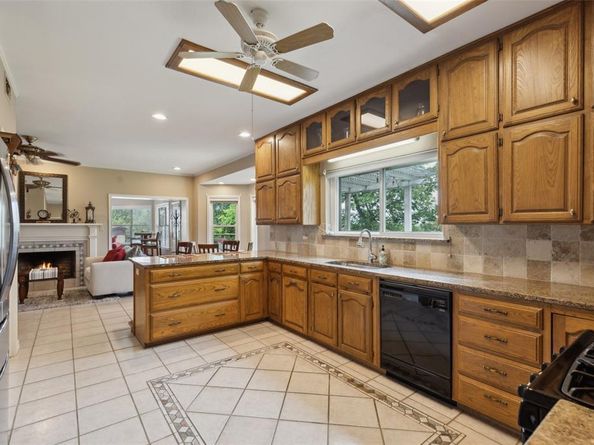 7632  Westwind Drive , Fort Worth Texas 76179