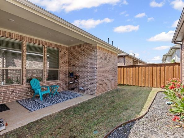 4747  Kings Garden Parkway , Arlington Texas 76005