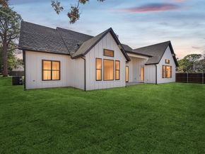 2638  Evinrude Drive , Grapevine Texas 76051