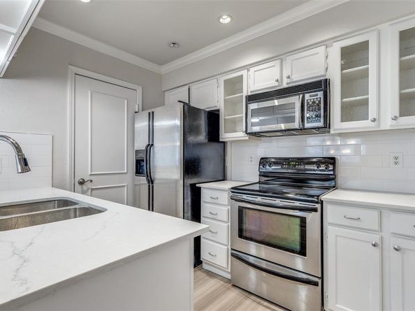 5616  Preston Oaks Road  306, Dallas Texas 75254