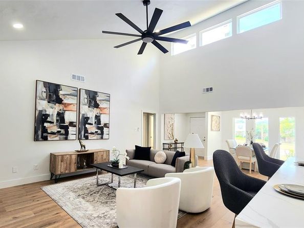 2212  Owens Boulevard , Richardson Texas 75082