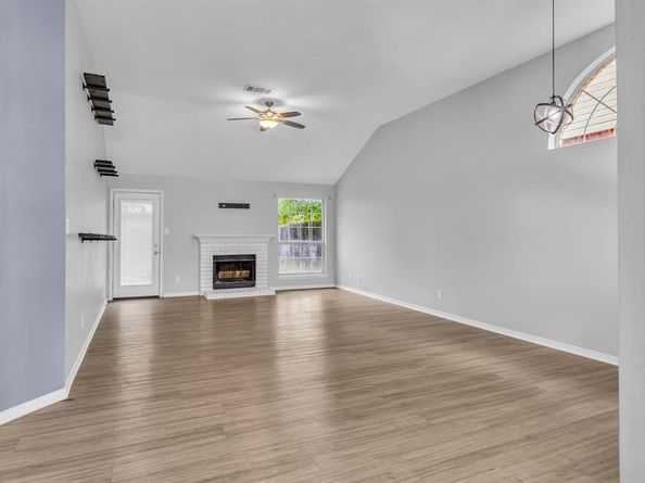10101  Long Rifle Drive , Fort Worth Texas 76108