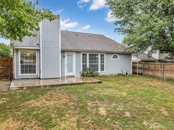 10101  Long Rifle Drive , Fort Worth Texas 76108