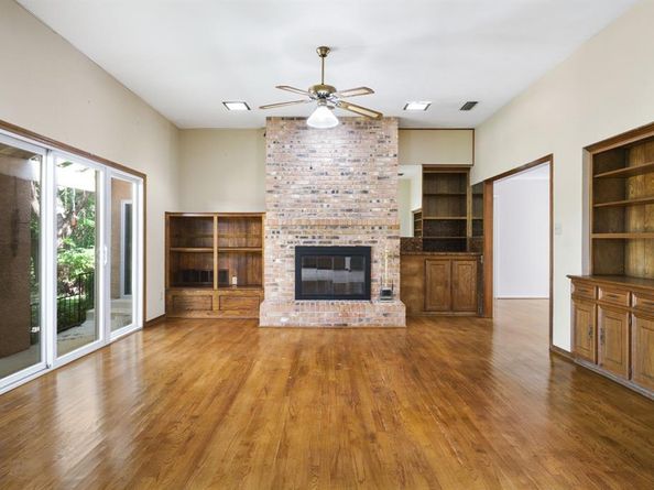 2901 N Sunbeck Circle , Farmers Branch Texas 75234
