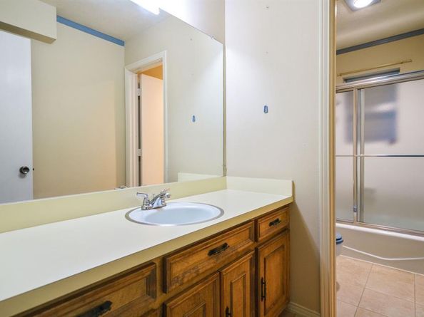 2901 N Sunbeck Circle , Farmers Branch Texas 75234