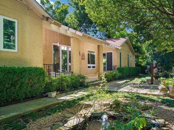 2901 N Sunbeck Circle , Farmers Branch Texas 75234