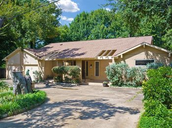 2901 N Sunbeck Circle 