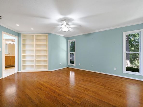2901 N Sunbeck Circle , Farmers Branch Texas 75234
