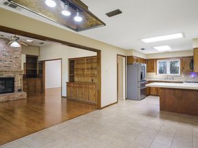 2901 N Sunbeck Circle , Farmers Branch Texas 75234