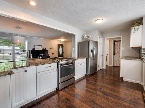 5824  Briarcliff Road , Haltom City Texas 76117