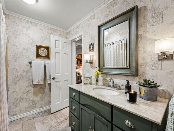 6135  Danbury Lane , Dallas Texas 75214