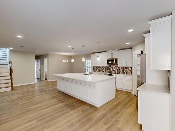11011  Ferguson Road , Dallas Texas 75228