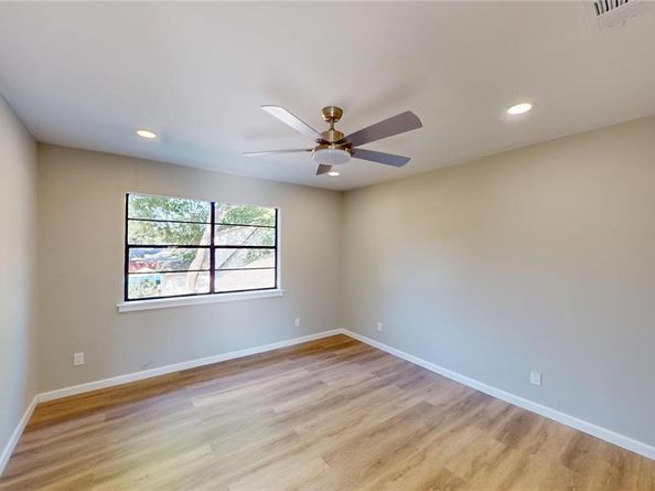 11011  Ferguson Road , Dallas Texas 75228