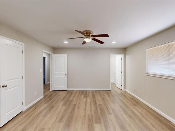 11011  Ferguson Road , Dallas Texas 75228