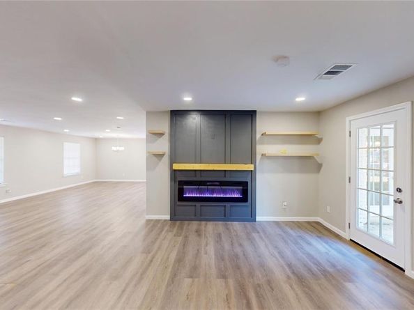 11011  Ferguson Road , Dallas Texas 75228
