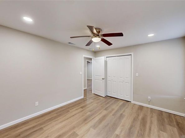 11011  Ferguson Road , Dallas Texas 75228