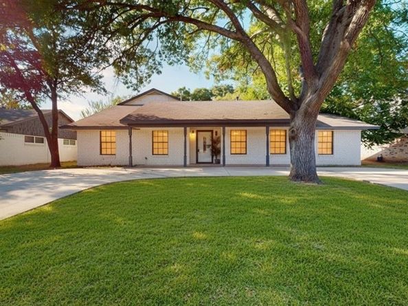 11011  Ferguson Road , Dallas Texas 75228