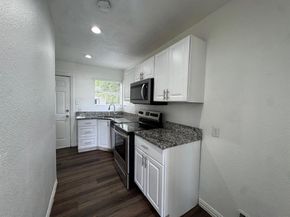 5633  Curzon Avenue , Fort Worth Texas 76107