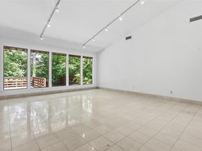 7211  Valley View Place , Dallas Texas 75240